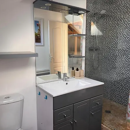 Cosy Avec Vue Degagee * Aurillac